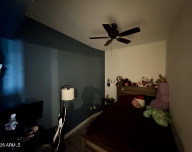 310 S 4th Street - Photo Thumbnail 12