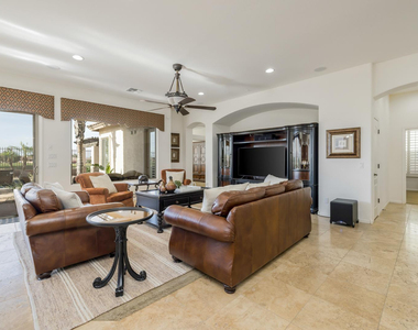 4176 E Clubview Drive - Photo Thumbnail 6