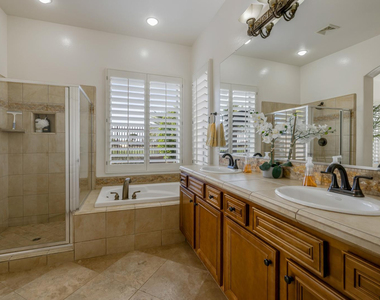 4176 E Clubview Drive - Photo Thumbnail 13