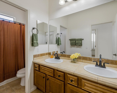 4176 E Clubview Drive - Photo Thumbnail 15