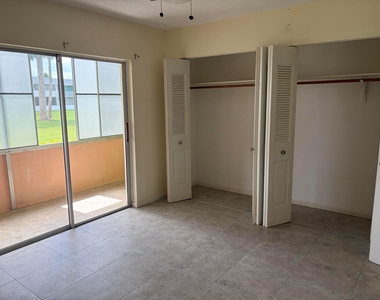 220 Berkshire K - Photo Thumbnail 6