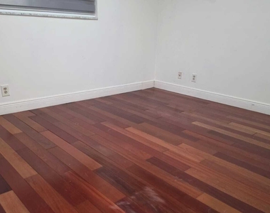 100 Ashbury Road - Photo Thumbnail 20