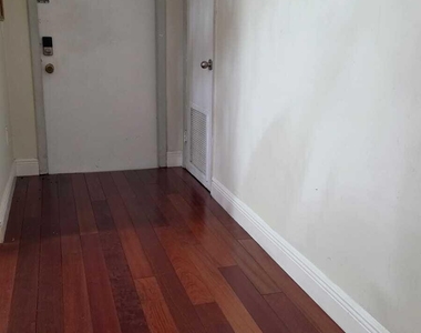 100 Ashbury Road - Photo Thumbnail 2
