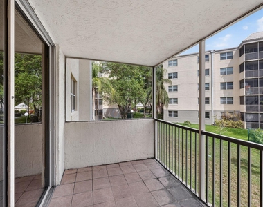 8353 Lake Drive - Photo Thumbnail 5