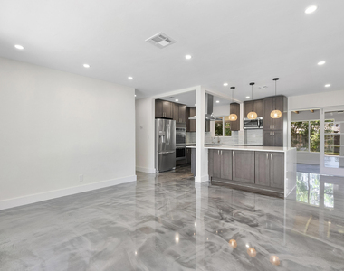 2160 Ne 53rd Street - Photo Thumbnail 11