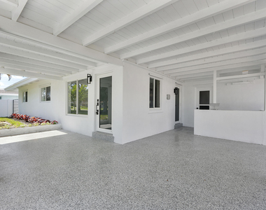 2160 Ne 53rd Street - Photo Thumbnail 9