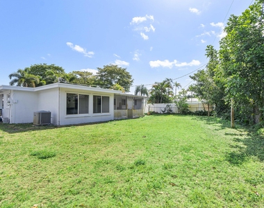 2160 Ne 53rd Street - Photo Thumbnail 37