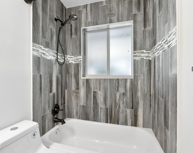 2160 Ne 53rd Street - Photo Thumbnail 25