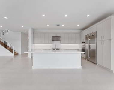 20062 Hirono Lane - Photo Thumbnail 7