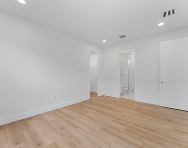 20062 Hirono Lane - Photo Thumbnail 35