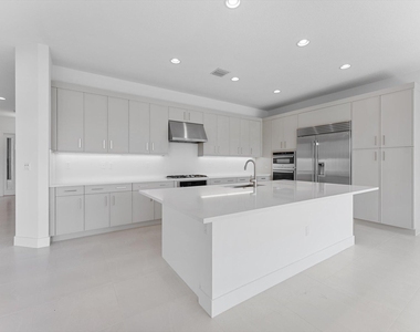 20062 Hirono Lane - Photo Thumbnail 11