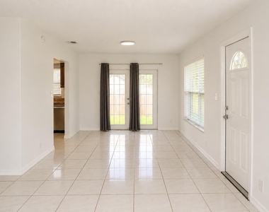 92 Lariat Circle - Photo Thumbnail 3