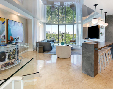 301 Hendricks Isle - Photo Thumbnail 5