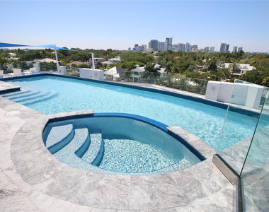 301 Hendricks Isle - Photo Thumbnail 38
