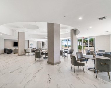 5200 N Ocean Drive - Photo Thumbnail 35