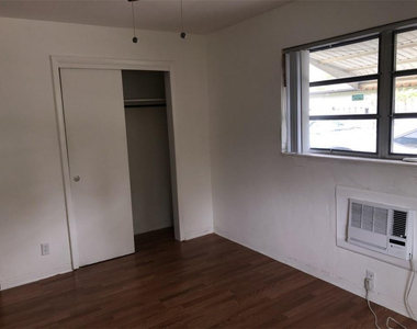 1518 Grant Street - Photo Thumbnail 5