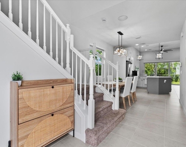 16493 Helix Court - Photo Thumbnail 4