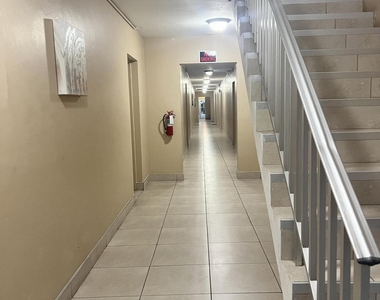 3550 Nw 8th Avenue - Photo Thumbnail 4