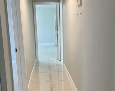 3550 Nw 8th Avenue - Photo Thumbnail 8