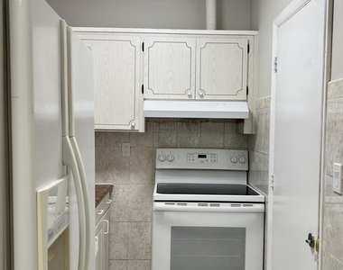 3550 Nw 8th Avenue - Photo Thumbnail 11