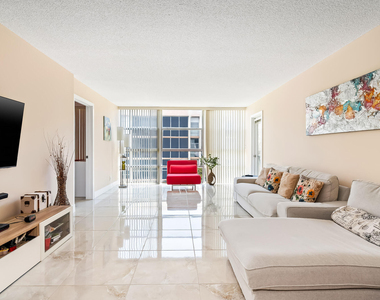 2000 Atlantic Shores Boulevard - Photo Thumbnail 10