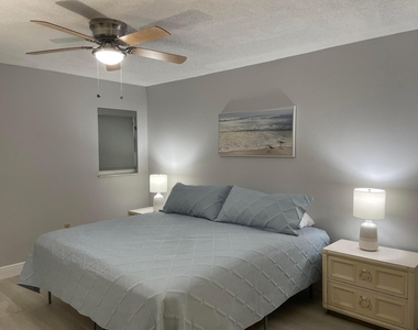 4629 Poinciana Street - Photo Thumbnail 17