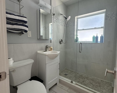 119 Sunrise Avenue - Photo Thumbnail 8