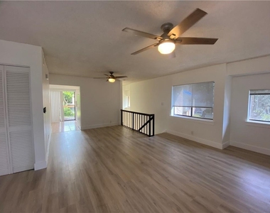 191 Wimbledon Lake Drive - Photo Thumbnail 9