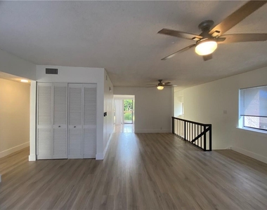 191 Wimbledon Lake Drive - Photo Thumbnail 7