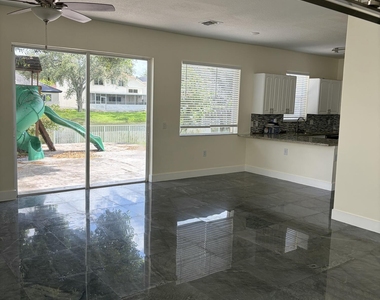 9860 Nw 20th Court - Photo Thumbnail 2