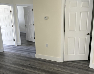 9860 Nw 20th Court - Photo Thumbnail 5