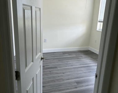 9860 Nw 20th Court - Photo Thumbnail 11