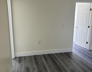 9860 Nw 20th Court - Photo Thumbnail 4