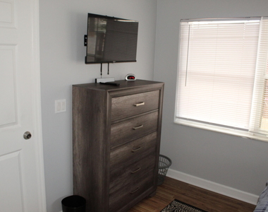 1558 Ne 30th Street - Photo Thumbnail 26