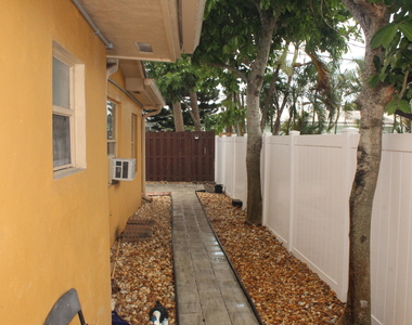 1558 Ne 30th Street - Photo Thumbnail 28
