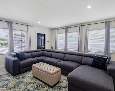 836 Ne 17th Terrace - Photo Thumbnail 14