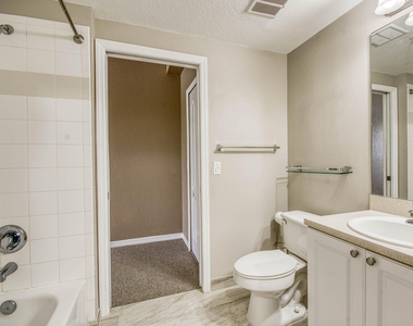11010 Legacy Drive - Photo Thumbnail 15