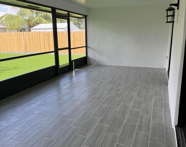 158 Cordoba Circle - Photo Thumbnail 11