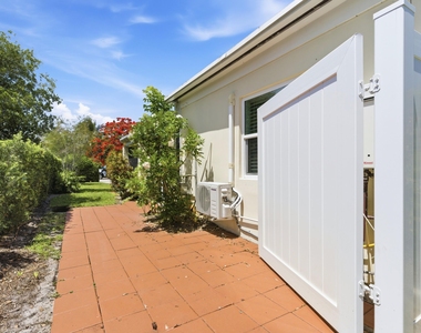 221 Princeton Drive - Photo Thumbnail 23