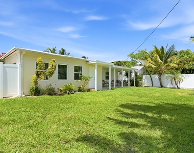 221 Princeton Drive - Photo Thumbnail 27