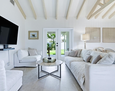 221 Princeton Drive - Photo Thumbnail 9