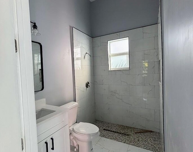 14715 N 82nd Ln Lane N - Photo Thumbnail 10