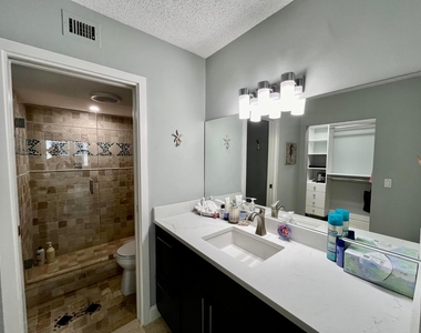 5440 N Ocean Drive - Photo Thumbnail 30