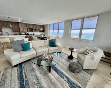 5440 N Ocean Drive - Photo Thumbnail 7