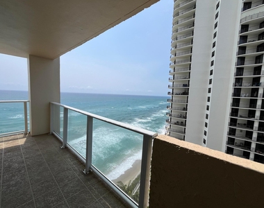 5440 N Ocean Drive - Photo Thumbnail 20