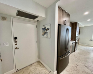 5440 N Ocean Drive - Photo Thumbnail 14