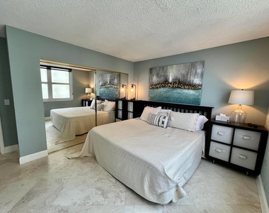 5440 N Ocean Drive - Photo Thumbnail 36