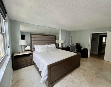 5440 N Ocean Drive - Photo Thumbnail 26