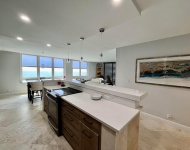 5440 N Ocean Drive - Photo Thumbnail 12