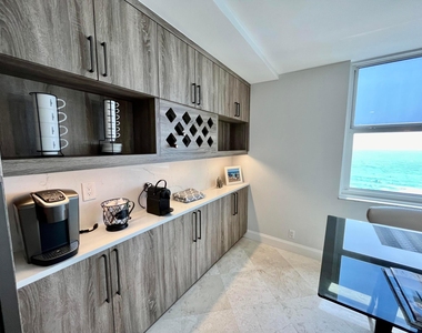 5440 N Ocean Drive - Photo Thumbnail 3
